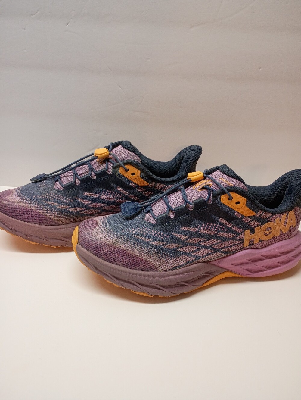 Hoka One One Speedgoat 5 Youth Size 6MD Bellwether Blue/Cyclamen Running